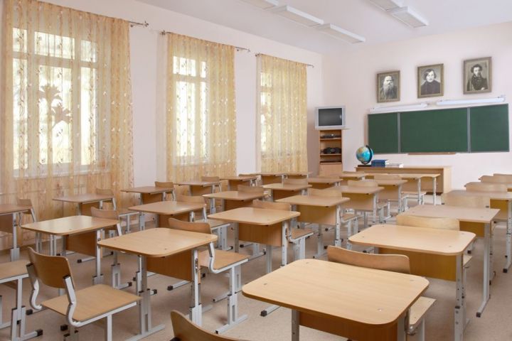 Минобрнауки Татарстана напомнило школам об отмене уроков из-за морозов