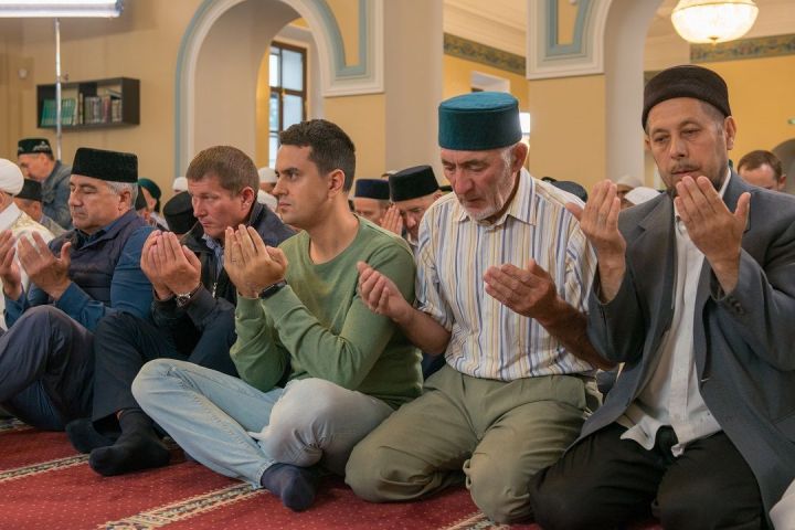 В Татарстане уточнили правила никаха и пятничной молитвы