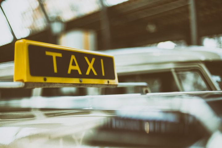 В Бавлах стартовали сплошные проверки такси