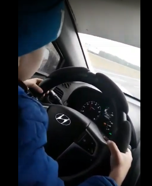 В Татарстане мать дала ребенку порулить на скорости в 130 км/час
