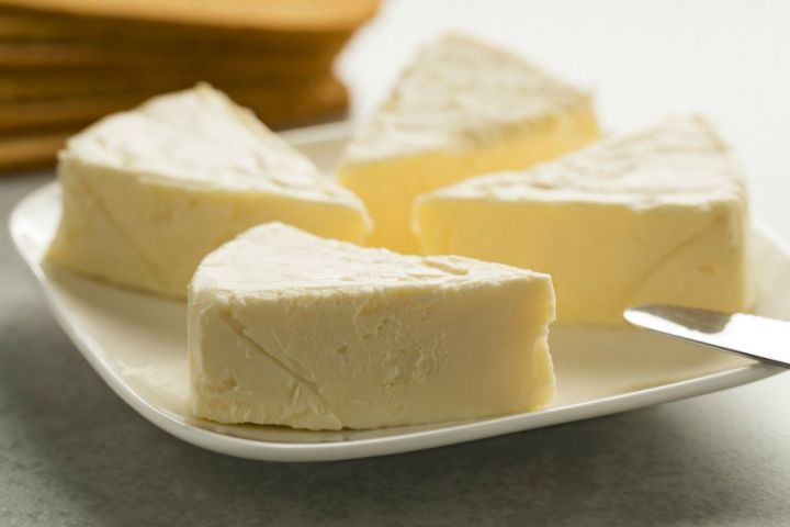 Роскачество рассказало, как выбрать натуральный плавленый сыр