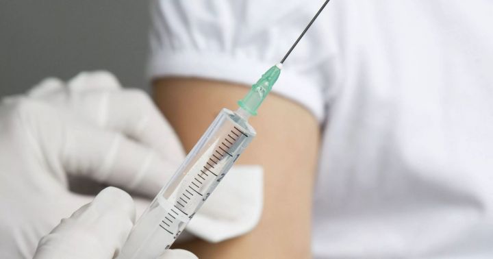 С апреля россиянам начнут массово делать прививки от кори