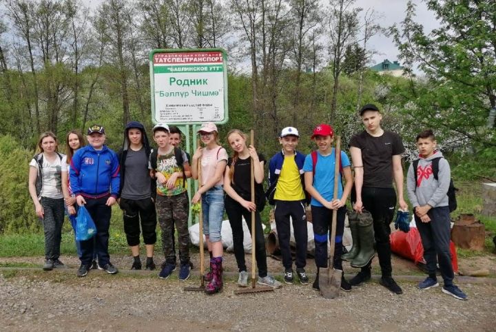 «Живи, Бавлинка!»: школьники Бавлов заботятся о городской речке