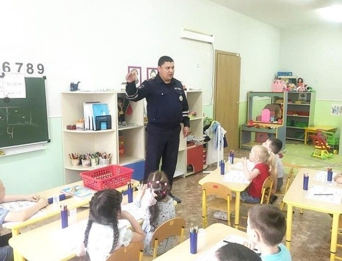 В Бавлинском районе продолжается профилактическая акция «Внимание — дети!»