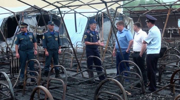 Хабаровского губернатора раскритиковали за слова о сгоревшем палаточном лагере