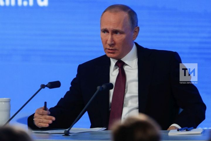 Путин поручил увеличить зарплаты до 1 октября