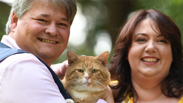 Супруги из Британии стали миллионерами благодаря своему коту
