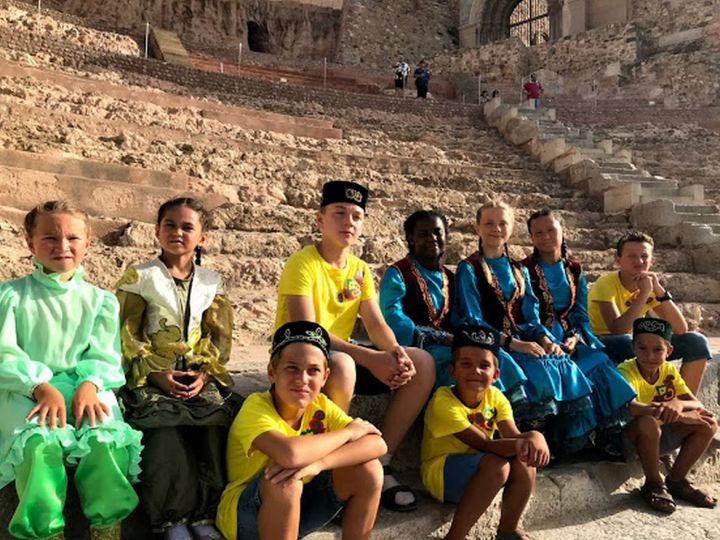 Дети из татарских семей Европы исполнили национальные танцы на сцене римского амфитеатра