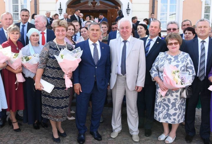 Семья Лидеров из Бавлов побывала в гостях у президента