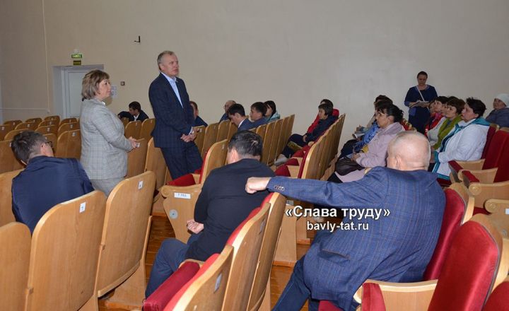 «Нужно нам стараться сообща»: глава Бавлинского района встретился с избирателями села Кзыл-Яр