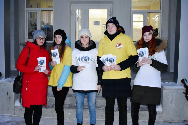 Бавлинские добровольцы провели акцию "Защити детей от наркотиков"