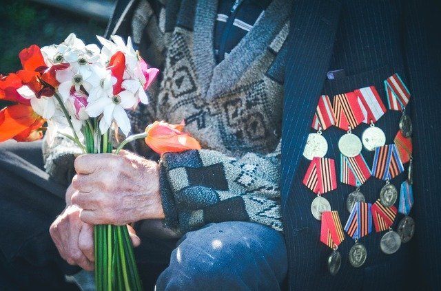 Ветераны ВОВ и труженики тыла получат по 75 и 50 тыс. рублей к юбилею Победы - Путин