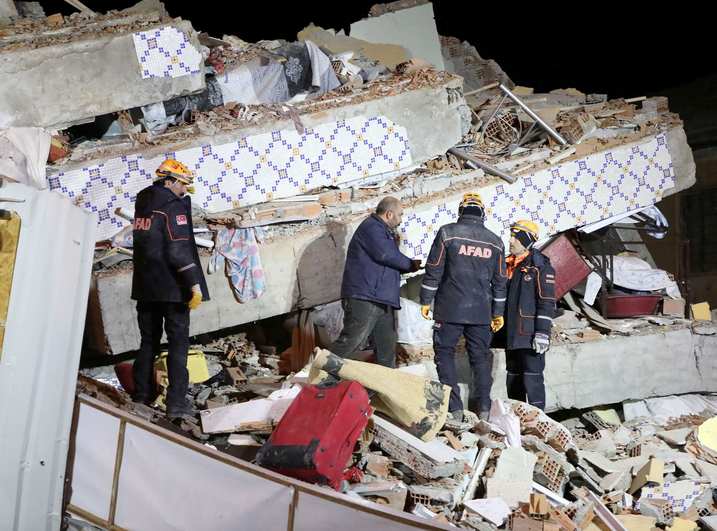 Мощное землятресение в Турции: есть ли россияне среди пострадавших