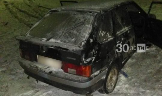Снег и гололед в Татарстане: Погибла пассажирка легковушки, вылетевшей в кювет со скользкой трассы