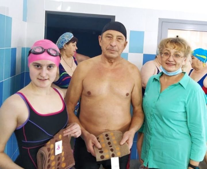Бавлинцы приняли участие в соревнованиях по плаванию
