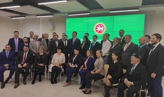 В Казани вручили удостоверения 45 представителям бизнес-омбудсмена в районах РТ