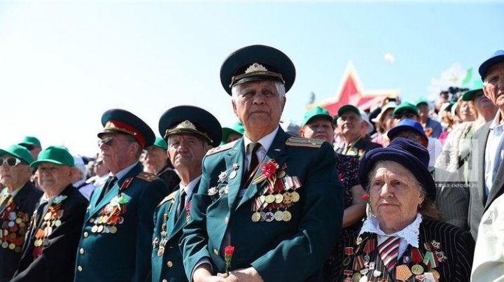 В РТ участники войны получат по 100 тысяч рублей
