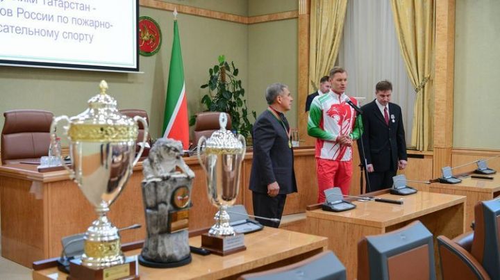 Татарстанские спасатели-чемпионы хотели бы вновь видеть Минниханова на посту президента