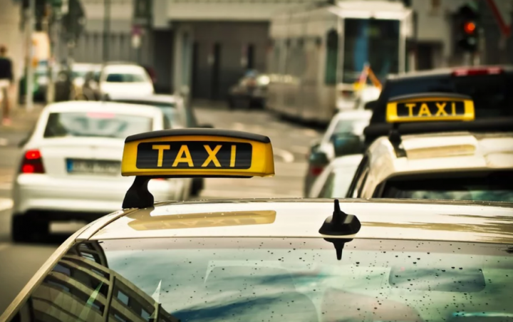 Бавлинцы отмечают День таксиста