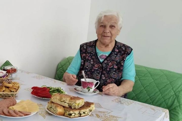 Жительница Бавлов поделилась воспоминаниями о тяжелом военном детстве