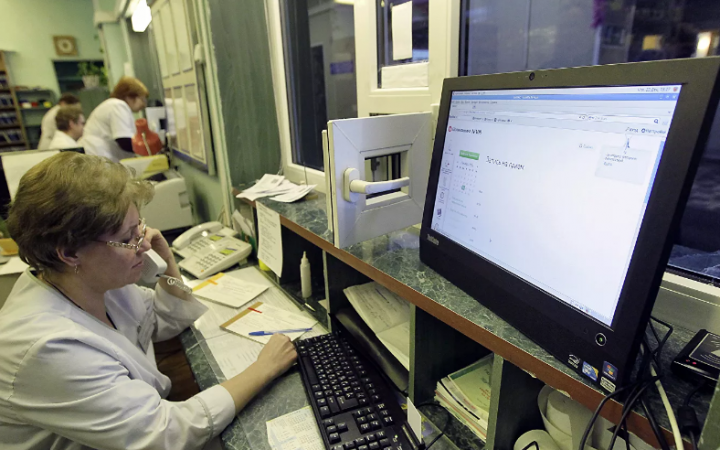 Работающим россиянам старше 65 лет дадут больничные листы