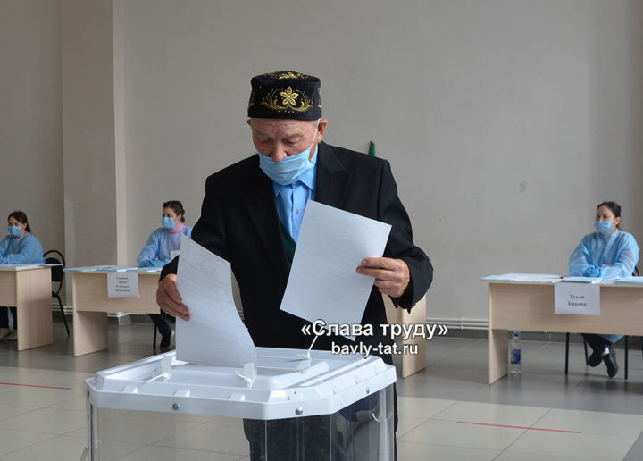 Жители сёл Бавлинского района голосуют на выборах президента Татарстана и депутатов сельских Советов
