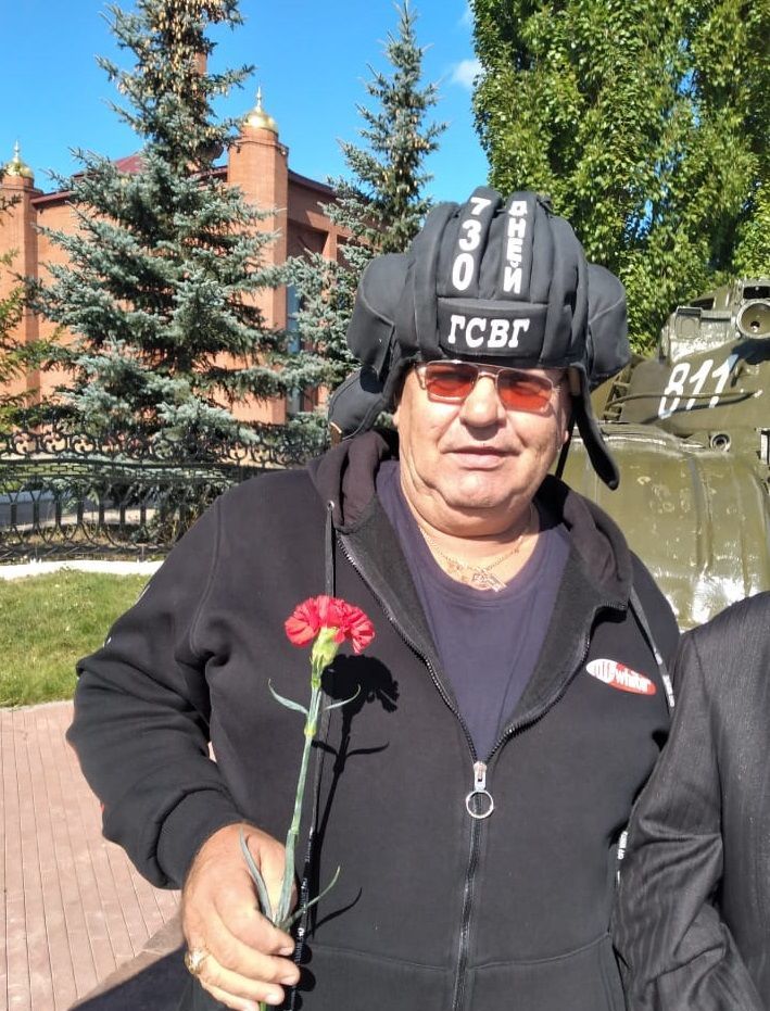 В день выборов бавлинские танкисты почтили память сослуживцев