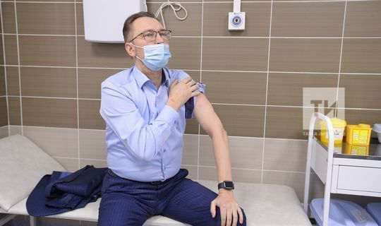 Андрей Кузьмин коронавирустан прививка ясатты