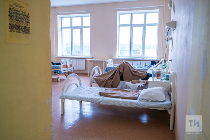 Бавлинца, заболевшего Covid-19, увезли на лечение в Казань