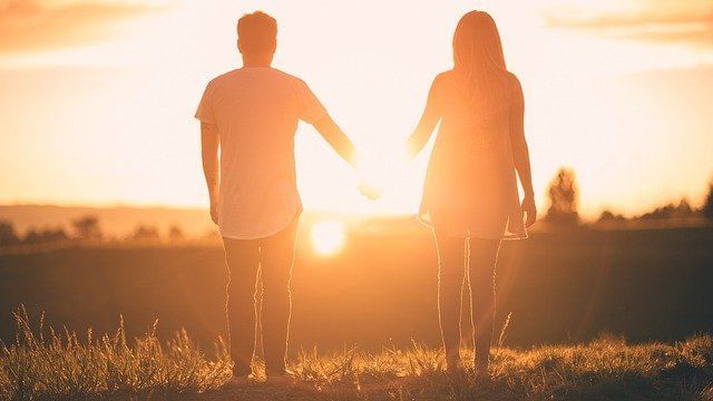 5 вещей, о которых боится попросить влюблённый мужчина