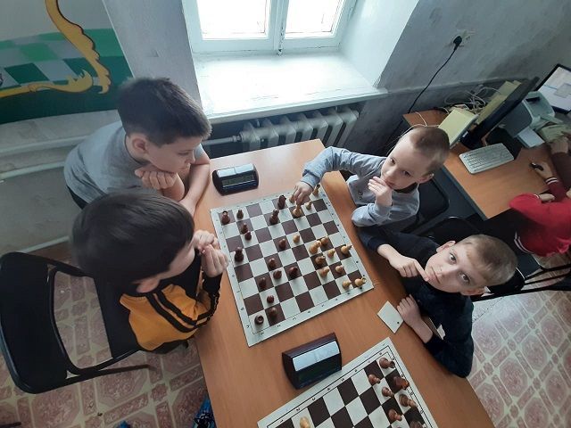 В Доме школьника прошёл блиц-турнир по шахматам