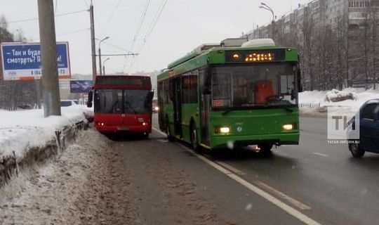 "Если есть претензии, то мы реагируем": Глава Альметьевска о проблемах с транспортом в морозы
