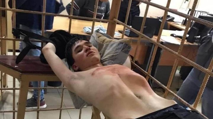 Уволен полицейский, который опубликовал в интернете допрос казанского стрелка