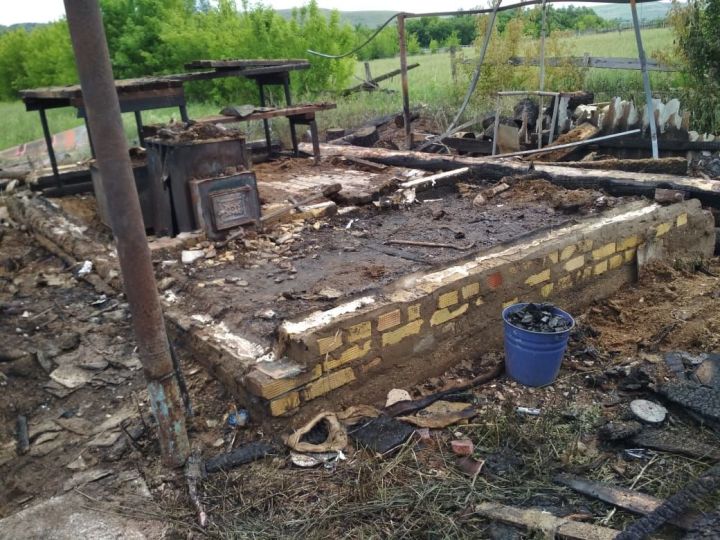 Ночной пожар произошел в селе Татарская Тумбарла