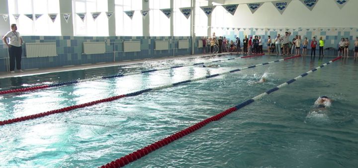 В Бавлах состоялись соревнования по плаванию