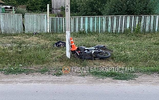 В соседней республике погиб мотоциклист, врезавшись в столб