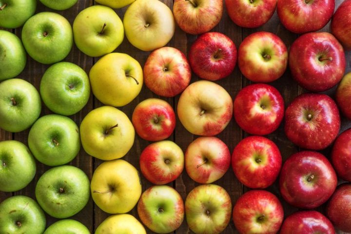 Вред и польза яблок. Как правильно есть яблоки?