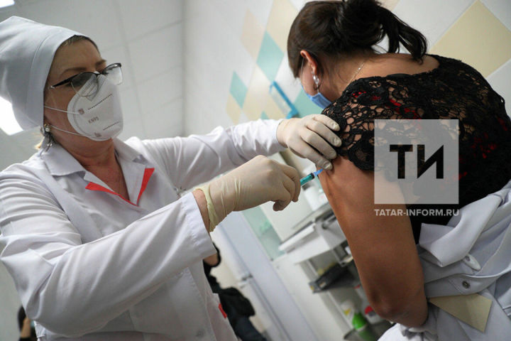 Татарстанским медикам будут платить за каждого вакцинированного от коронавируса