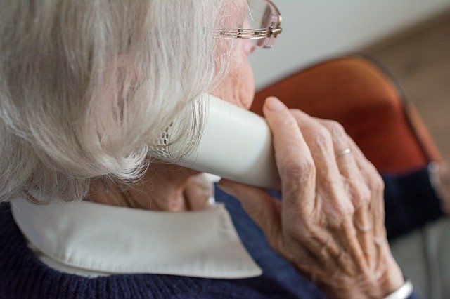 Позвонили и сообщили о смертельном ДТП: как мошенники обманули пенсионерку