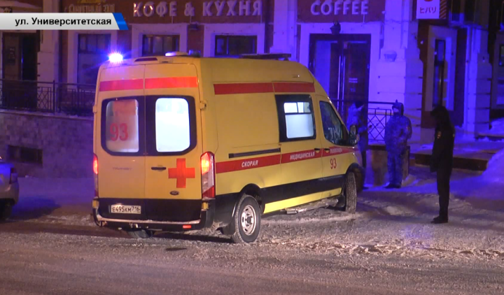 В Казани пьяный мужчина ударил ножом таксиста за отказ везти