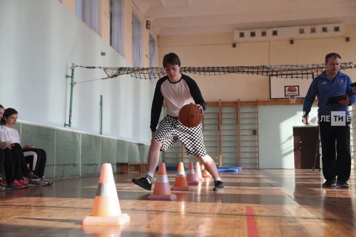 В Бавлинском и Апастовском районах запланирован ремонт школьных спортивных залов