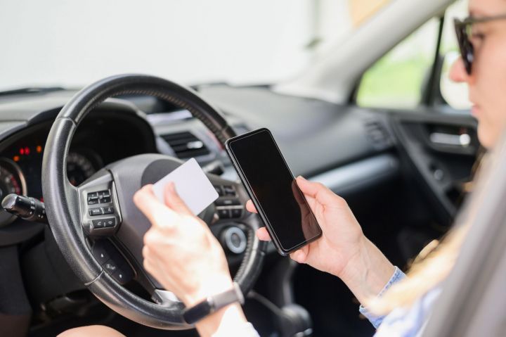 Бавлинцы могут предъявить электронное водительское удостоверение через приложение