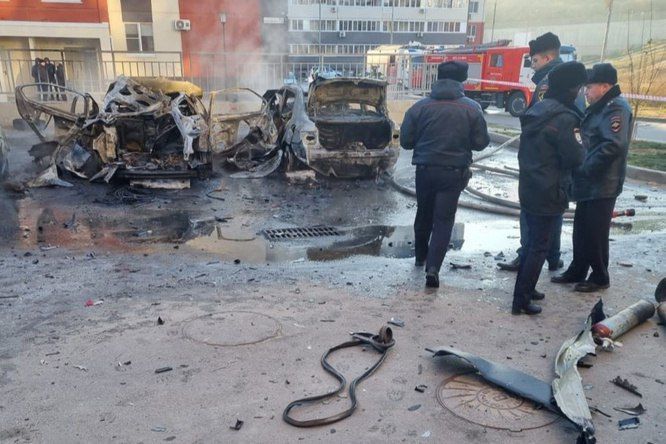 В Волгограде в горящем автомобиле погиб ребенок