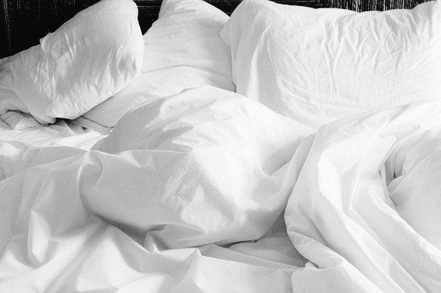 Сколько раз в месяц надо менять постельное белье дома: об этом должна знать каждая хозяйка
