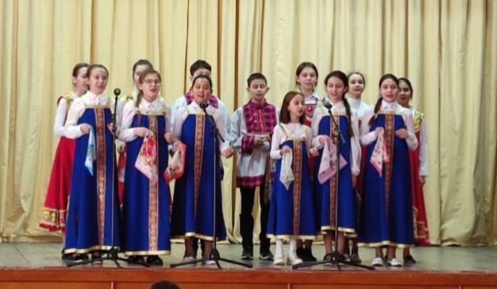 В Бавлах прошёл муниципальный этап фестиваля народного творчества «Без бергэ»