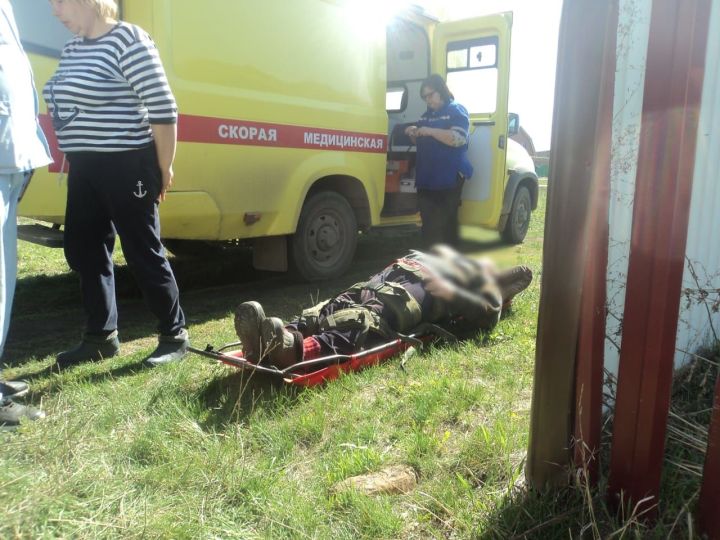 В Татарстане спасли 57-летнюю женщину, которая упала в погреб