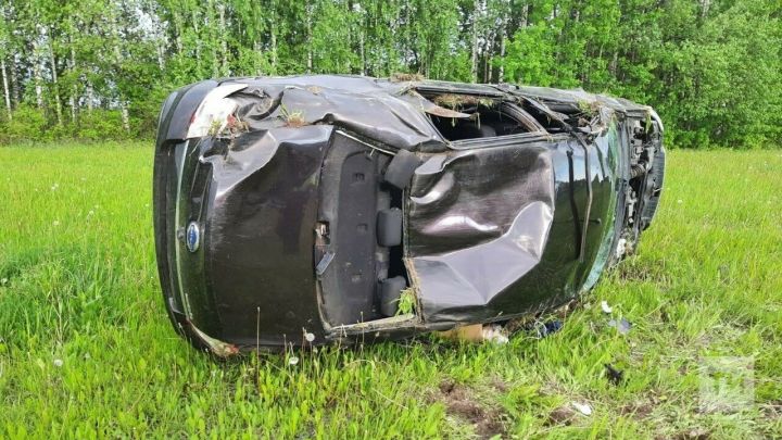 Смертельное ДТП в Татарстане: автомобиль несколько раз перевернулся, водительница скончалась на месте