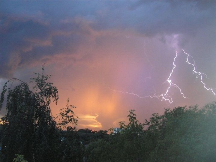 В республике Татарстан объявлено штормовое предупреждение ночью и днем 7 июня