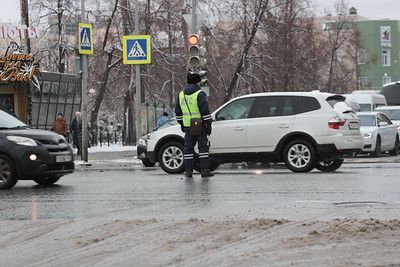 В Татарстане инспектор за взятку отпустил пьяного водителя