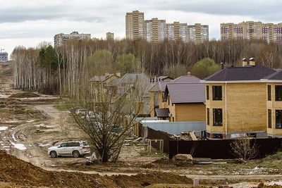 В Татарстане у сотрудника полиции хотят изъять дом и пять машин
